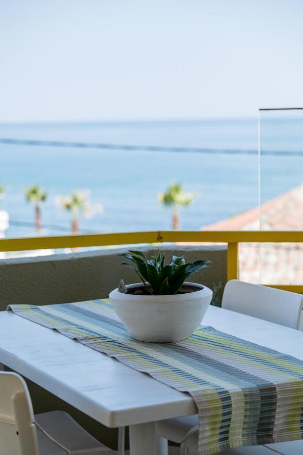 Eftihia Apartments By The Sea レティムノ エクステリア 写真